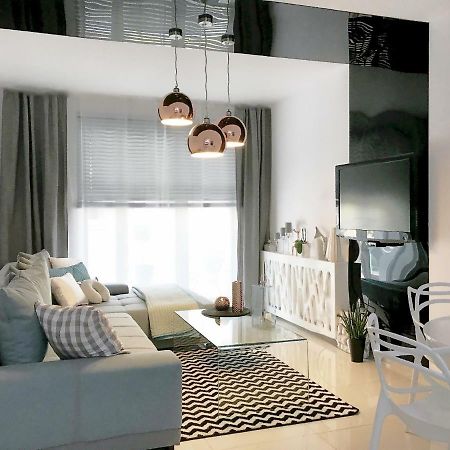 Icon Apartments Centrum 68 ヴロツワフ エクステリア 写真